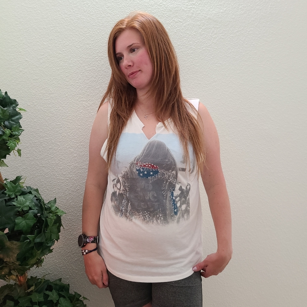 Vintage Style Sleeveless Graphic Tank - Picture 10 of 16